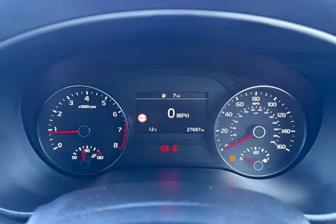 38 of 67 for Kia Sportage 1.6 GDi Platinum Edition Euro 6 (s/s) 5dr