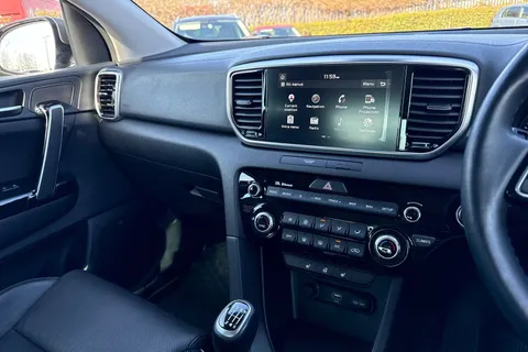 45 of 67 for Kia Sportage 1.6 GDi Platinum Edition Euro 6 (s/s) 5dr