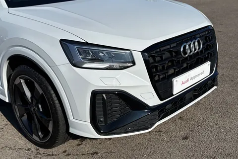 DG23BYL Audi Q2 Black Edition 35 TFSI  150 PS S tronic Thumbnail #10