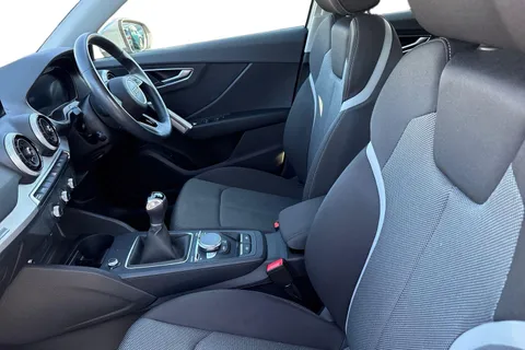 DE22XLL Audi Q2 Sport 35 TFSI  150 PS 6-speed Thumbnail #17