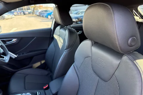 DG23BYL Audi Q2 Black Edition 35 TFSI  150 PS S tronic Thumbnail #25