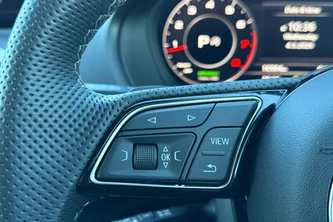 DG23BYL Audi Q2 Black Edition 35 TFSI  150 PS S tronic Thumbnail #28