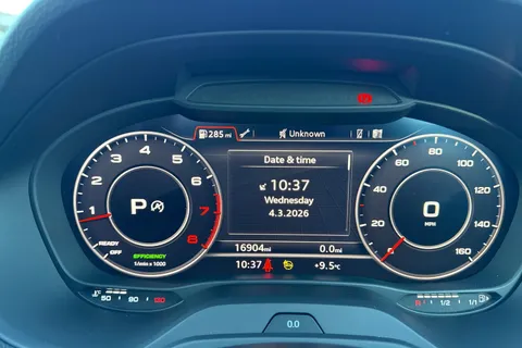 DG23BYL Audi Q2 Black Edition 35 TFSI  150 PS S tronic Thumbnail #32