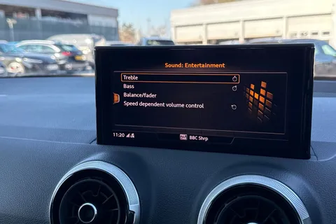 DE22XLL Audi Q2 Sport 35 TFSI  150 PS 6-speed Thumbnail #35