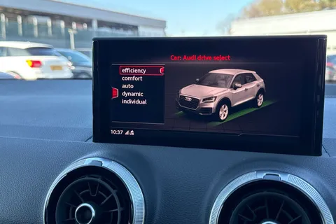 DG23BYL Audi Q2 Black Edition 35 TFSI  150 PS S tronic Thumbnail #35