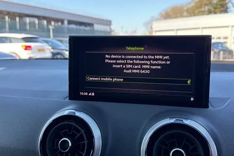 DG23BYL Audi Q2 Black Edition 35 TFSI  150 PS S tronic Thumbnail #42