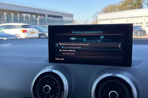 DG23BYL Audi Q2 Black Edition 35 TFSI  150 PS S tronic Thumbnail #43