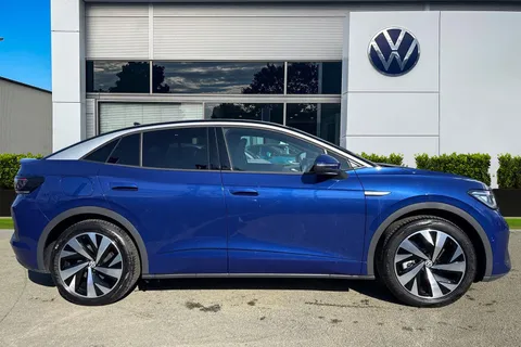DE25ZNN Volkswagen ID.5 128kW Max Pro 77kWh 5dr Auto | Rear Camera | Heat Pump Thumbnail #4