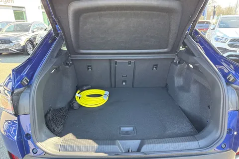 DE25ZNN Volkswagen ID.5 128kW Max Pro 77kWh 5dr Auto | Rear Camera | Heat Pump Thumbnail #7