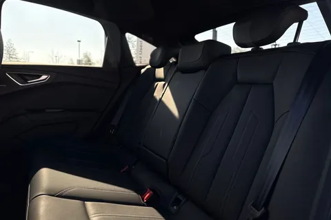 BU75ZHB Audi Q4 e-tron Q4 Sportback S line 35 e-tron 125,00 kW Thumbnail #14
