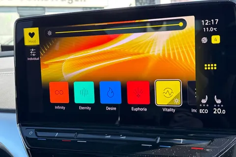 DE25ZNN Volkswagen ID.5 128kW Max Pro 77kWh 5dr Auto | Rear Camera | Heat Pump Thumbnail #31