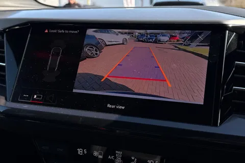 BU75ZHB Audi Q4 e-tron Q4 Sportback S line 35 e-tron 125,00 kW Thumbnail #44