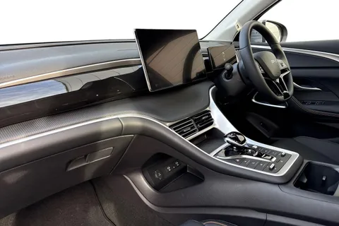  BYD Sealion 5 1.5 DM-i 12.96kWh Comfort CVT Auto Euro 6 (s/s) 5dr Thumbnail #8