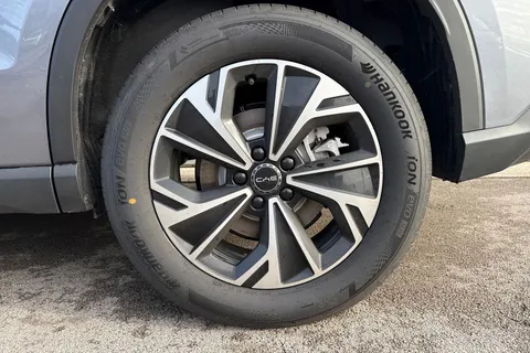  BYD Sealion 5 1.5 DM-i 12.96kWh Comfort CVT Auto Euro 6 (s/s) 5dr Thumbnail #23