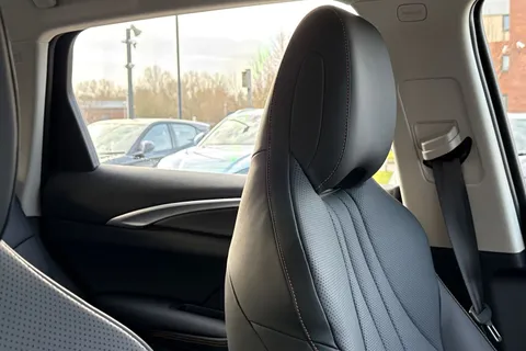  BYD Sealion 5 1.5 DM-i 12.96kWh Comfort CVT Auto Euro 6 (s/s) 5dr Thumbnail #37