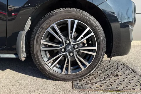 DA67YKE Mitsubishi Mirage 1.2 Juro CVT Euro 6 (s/s) 5dr Thumbnail #12