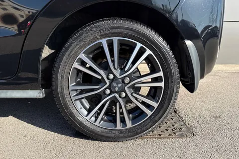 DA67YKE Mitsubishi Mirage 1.2 Juro CVT Euro 6 (s/s) 5dr Thumbnail #14