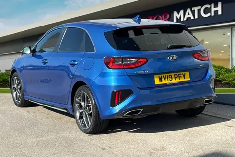 WV19PFY Kia Ceed 1.6 CRDi GT-Line Euro 6 (s/s) 5dr Thumbnail #3
