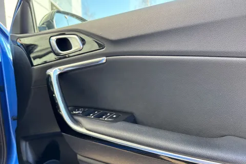 WV19PFY Kia Ceed 1.6 CRDi GT-Line Euro 6 (s/s) 5dr Thumbnail #22