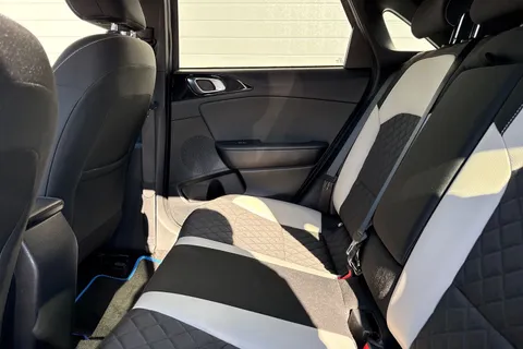 WV19PFY Kia Ceed 1.6 CRDi GT-Line Euro 6 (s/s) 5dr Thumbnail #37