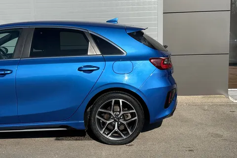 WV19PFY Kia Ceed 1.6 CRDi GT-Line Euro 6 (s/s) 5dr Thumbnail #39