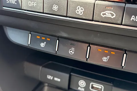 WV19PFY Kia Ceed 1.6 CRDi GT-Line Euro 6 (s/s) 5dr Thumbnail #54