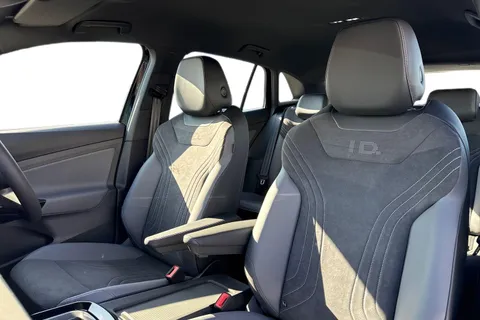 DA25BUW Volkswagen ID.4 109kW Life Pure 52kWh 5dr Auto [110kW Ch] | Heated Seats | Rear camera Thumbnail #16