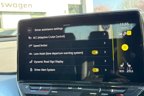 DA25BUW Volkswagen ID.4 109kW Life Pure 52kWh 5dr Auto [110kW Ch] | Heated Seats | Rear camera Thumbnail #31