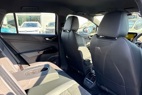DA25BUW Volkswagen ID.4 109kW Life Pure 52kWh 5dr Auto [110kW Ch] | Heated Seats | Rear camera Thumbnail #35