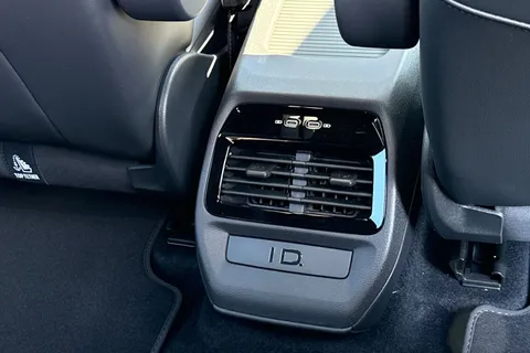DA25BUW Volkswagen ID.4 109kW Life Pure 52kWh 5dr Auto [110kW Ch] | Heated Seats | Rear camera Thumbnail #36