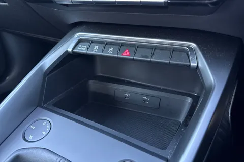 PJ72MXG Audi A3 Sport 35 TFSI 150 PS 6-speed Thumbnail #31