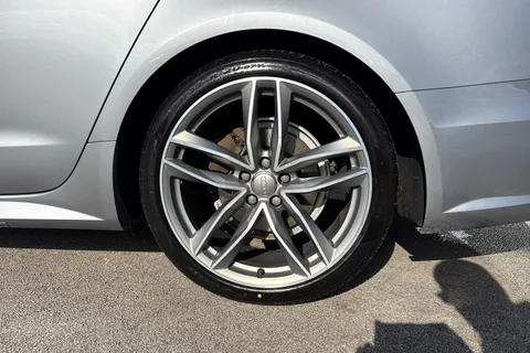 LB18BKU Audi A6 Avant 2.0 TDI ultra Black Edition S Tronic Euro 6 (s/s) 5dr Thumbnail #11