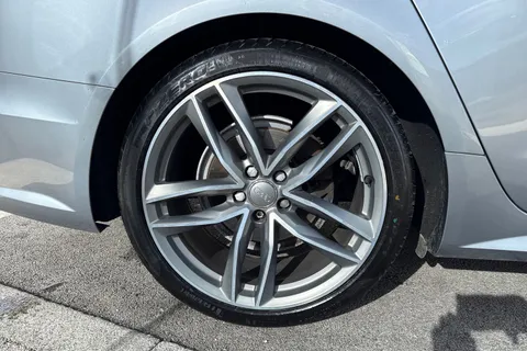 LB18BKU Audi A6 Avant 2.0 TDI ultra Black Edition S Tronic Euro 6 (s/s) 5dr Thumbnail #13