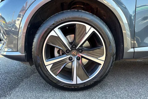 22 of 48 for CUPRA Formentor 1.5 TSI V1 DSG Euro 6 (s/s) 5dr