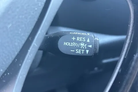 WF23VLS Toyota C-Hr 1.8 VVT-h Icon CVT Euro 6 (s/s) 5dr Thumbnail #33