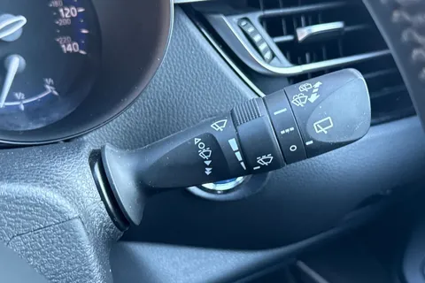 WF23VLS Toyota C-Hr 1.8 VVT-h Icon CVT Euro 6 (s/s) 5dr Thumbnail #36