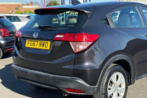 10 of 51 for HONDA HR-V 1.6 i-DTEC S 5dr