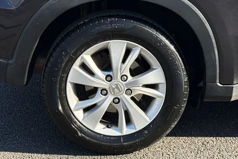 13 of 51 for HONDA HR-V 1.6 i-DTEC S 5dr