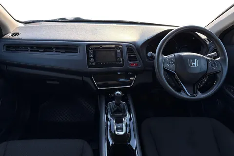 17 of 51 for HONDA HR-V 1.6 i-DTEC S 5dr