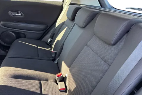 18 of 51 for HONDA HR-V 1.6 i-DTEC S 5dr