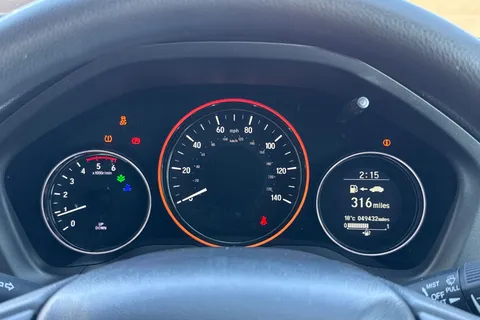 19 of 51 for HONDA HR-V 1.6 i-DTEC S 5dr