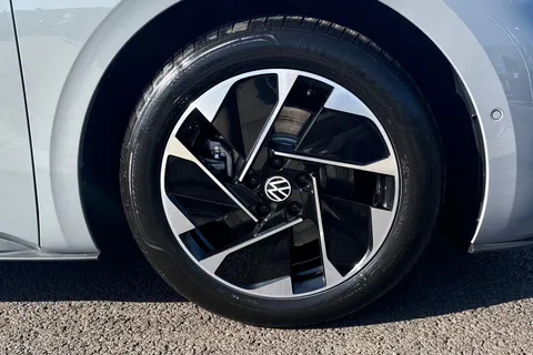 KP75RKY Volkswagen ID.3 150kW Match Pro 59kWh 5dr Auto Thumbnail #13
