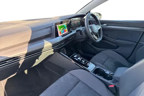 DC25XEE Volkswagen Golf 1.4 TSI eHybrid Style 5dr DSG |  High Beam Assist | Keyless-Go Thumbnail #15