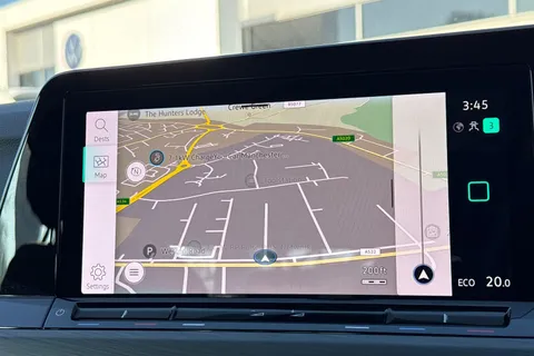 DC25XEE Volkswagen Golf 1.4 TSI eHybrid Style 5dr DSG |  High Beam Assist | Keyless-Go Thumbnail #17