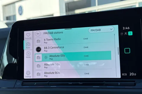 DC25XEE Volkswagen Golf 1.4 TSI eHybrid Style 5dr DSG |  High Beam Assist | Keyless-Go Thumbnail #28