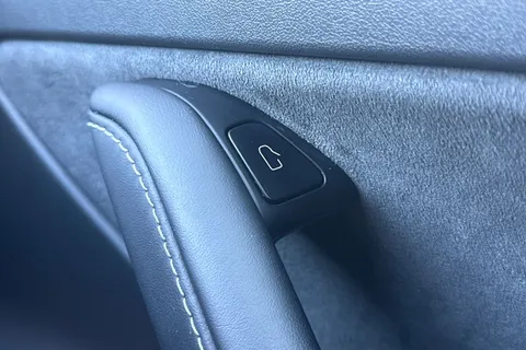 WP71PSX Tesla Model 3 (Dual Motor) Long Range Auto 4WDE 4dr Thumbnail #38