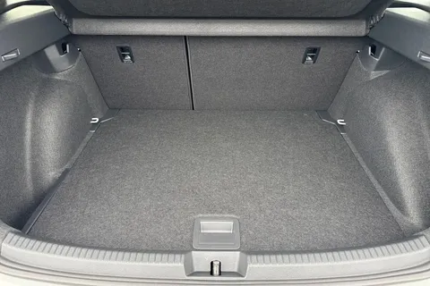  Volkswagen Taigo 1.0 TSI Black Edition DSG Euro 6 (s/s) 5dr Thumbnail #7