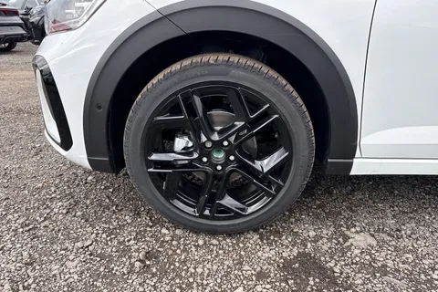  Volkswagen Taigo 1.0 TSI Black Edition DSG Euro 6 (s/s) 5dr Thumbnail #10