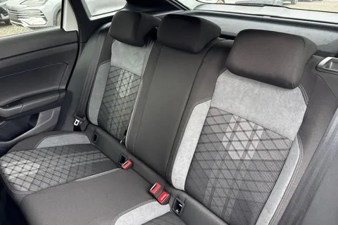  Volkswagen Taigo 1.0 TSI Black Edition DSG Euro 6 (s/s) 5dr Thumbnail #19