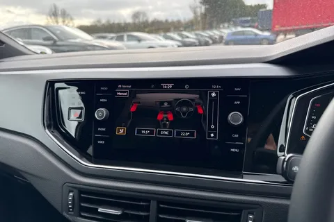  Volkswagen Taigo 1.0 TSI Black Edition DSG Euro 6 (s/s) 5dr Thumbnail #22